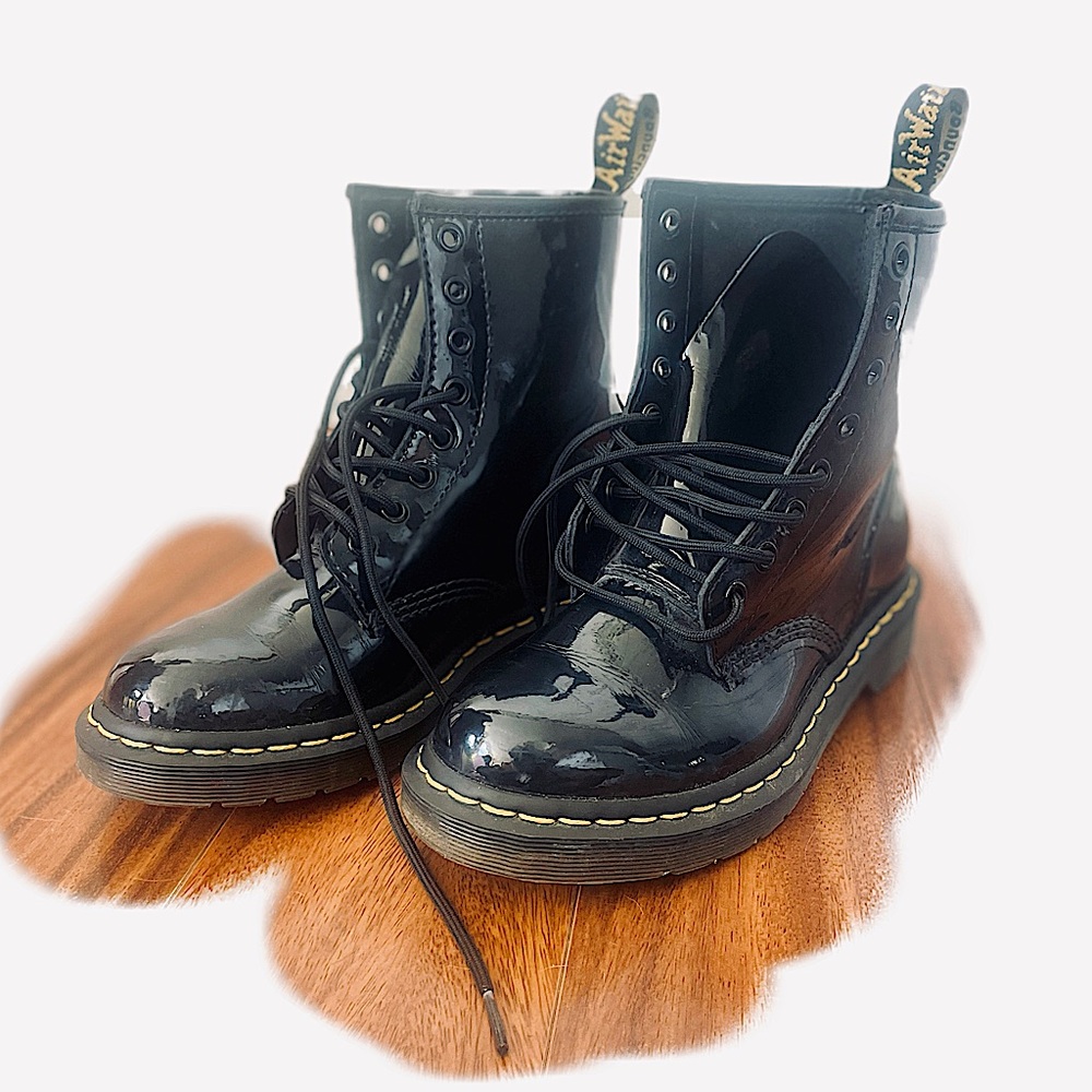 Dr. Martens| Boots| 1460 8 Eye Patent Leather Boots in black